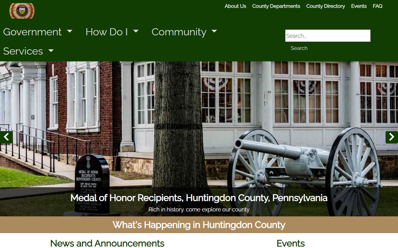 Huntingdon County government website showing public services and court information